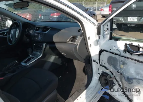 2015 Nissan Sentra Sr из США, поврежденный, VIN 3N1AB7AP3FY268965